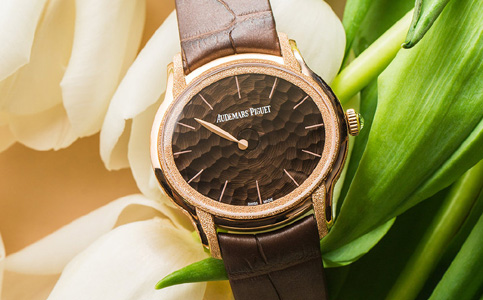 愛彼官網維修服務電話（愛彼手表突然不走了）