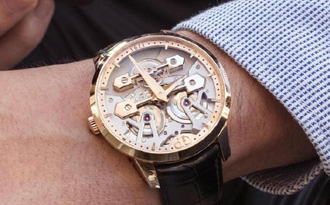 芝柏客服電話多少（芝柏手表表蒙的保養(yǎng)方法）