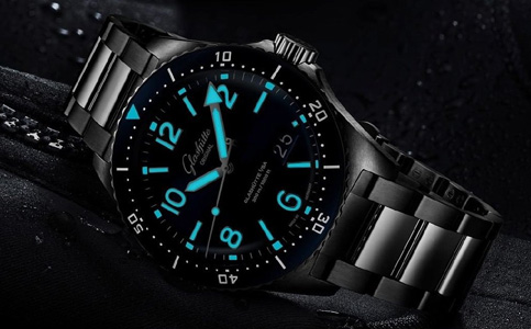 格拉蘇蒂官方售后維修中心服務(wù)（處理格拉蘇蒂手表進(jìn)水問(wèn)題）